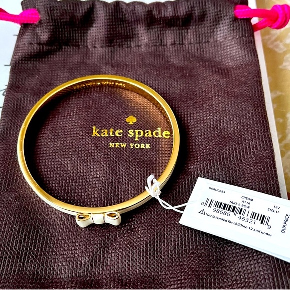 ✨Host Pick✨ BRAND new Kate Spade bow bracelet with tags on! - Picture 1 of 6